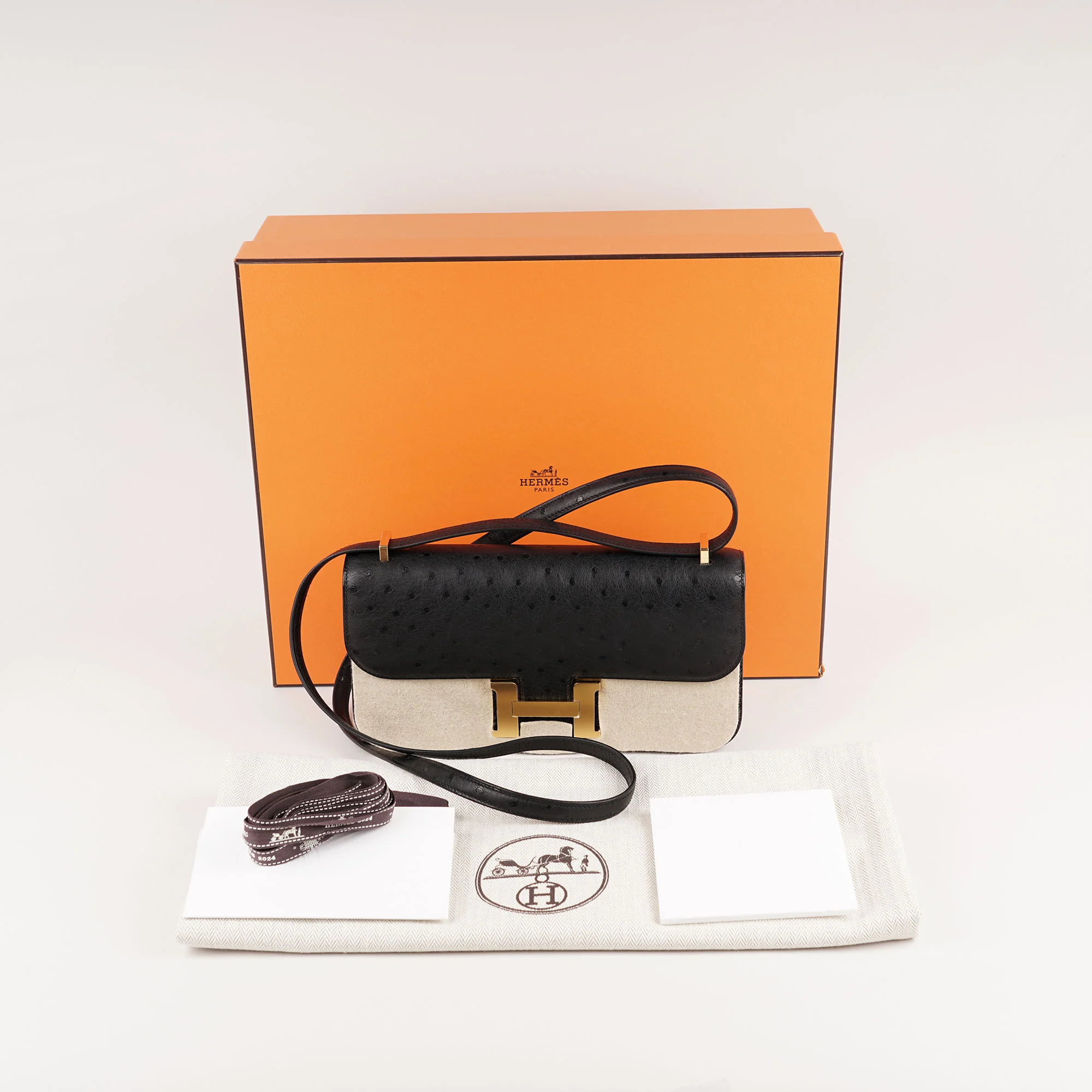 Constance Elan Ostrich Shoulder Bag - Image 12