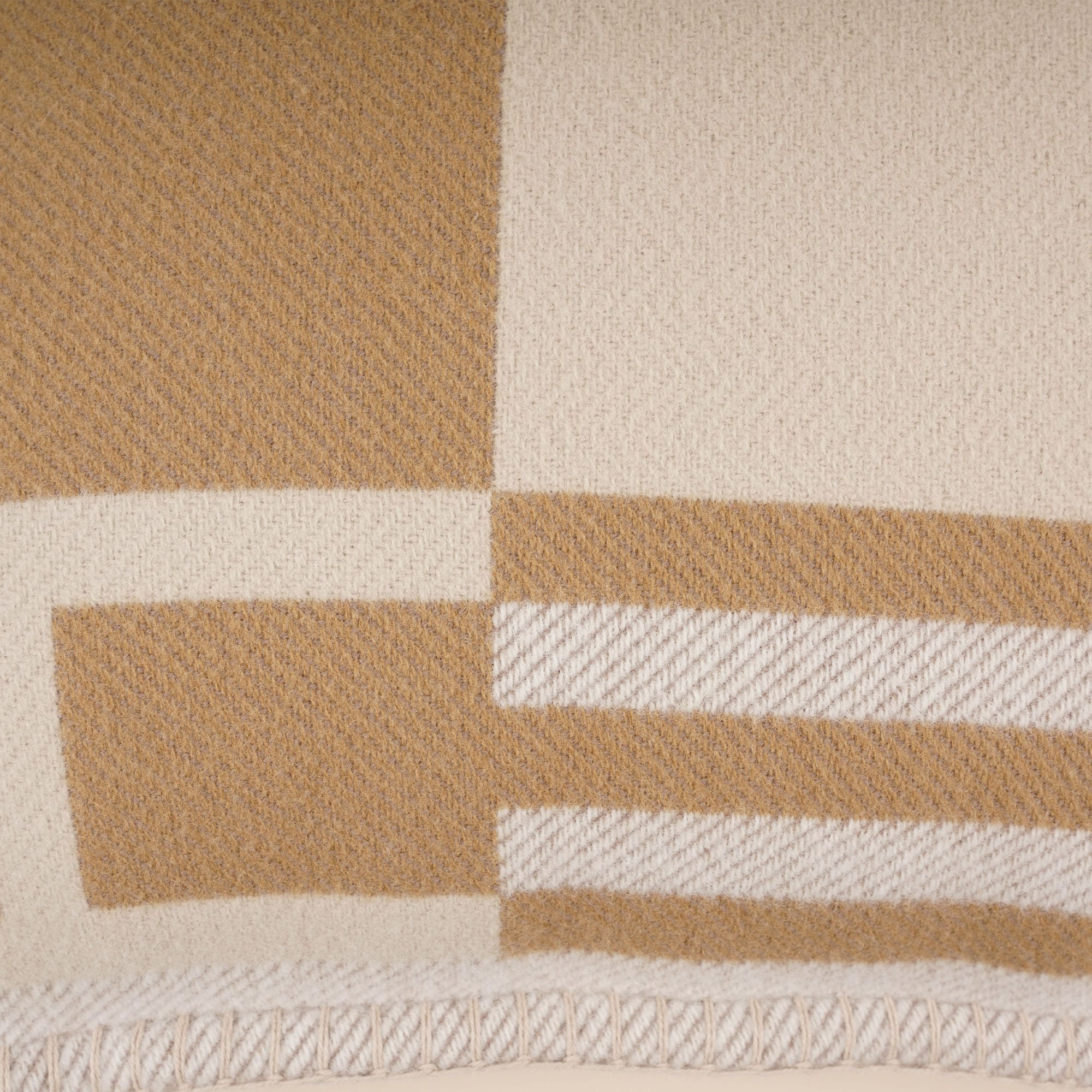 Ithaque Pillow - Image 5