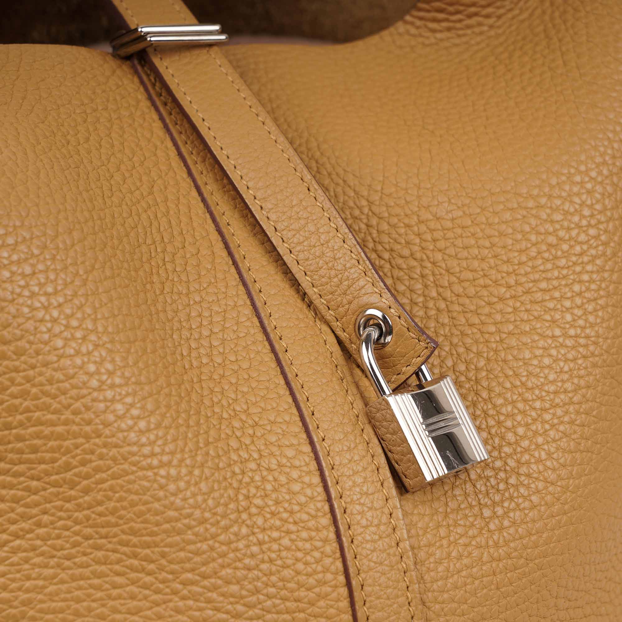 Picotin 22 Top Handle - Image 11