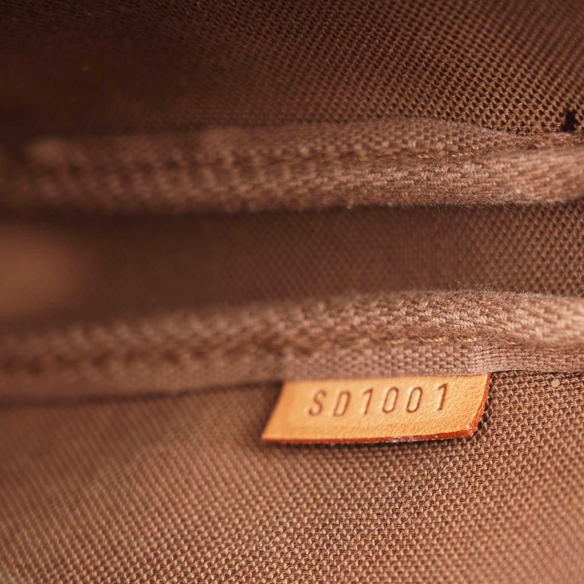 PRE-ORDER Pochette Accessoires - Image 5