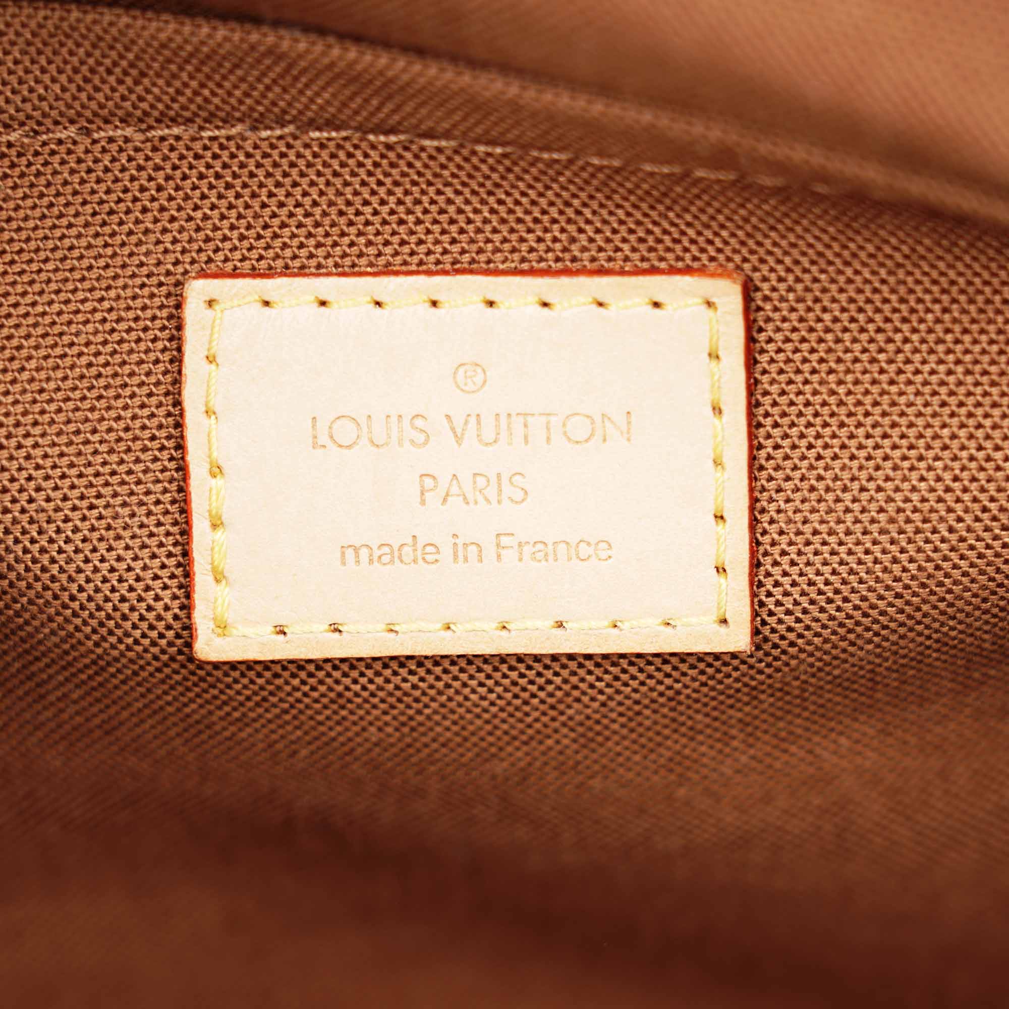 Riveting Shoulder Bag - Image 9