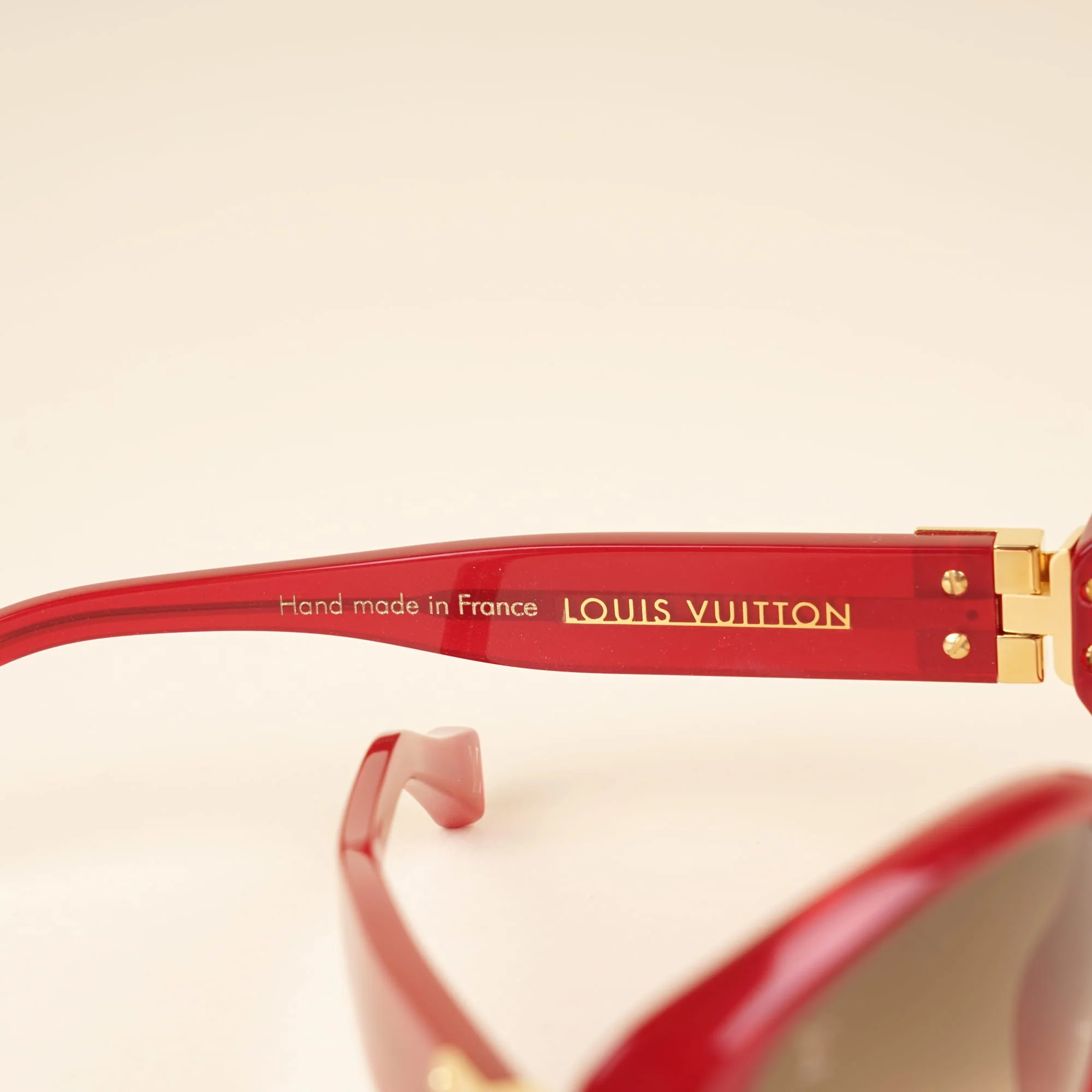 Soupcon Sunglasses Red - Image 5