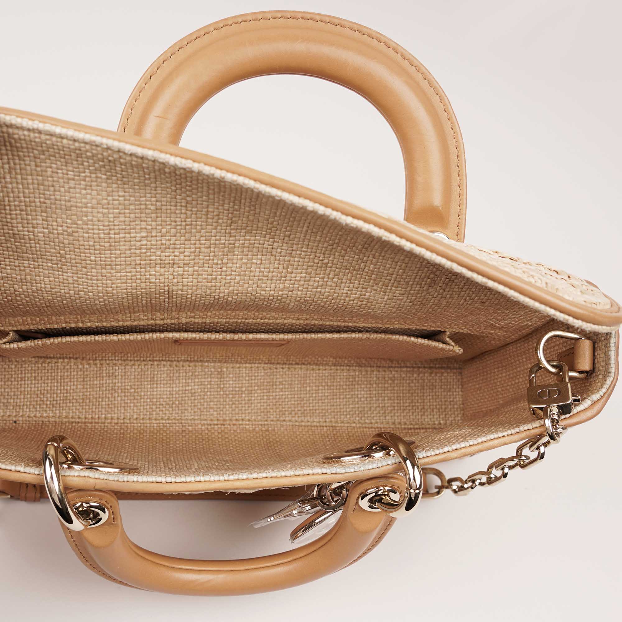 Medium D-Joy Top Handle - Image 10