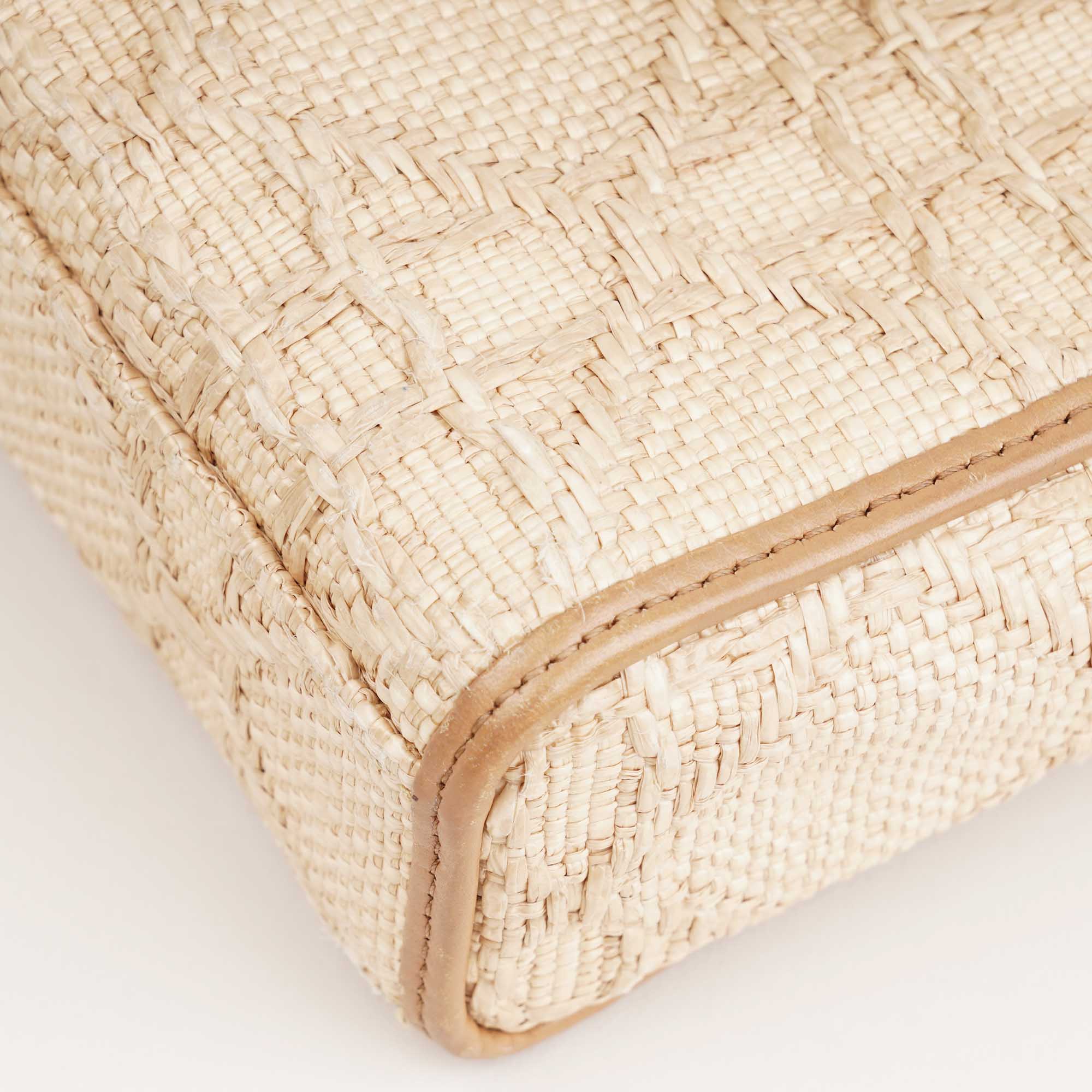 Medium D-Joy Top Handle - Image 14