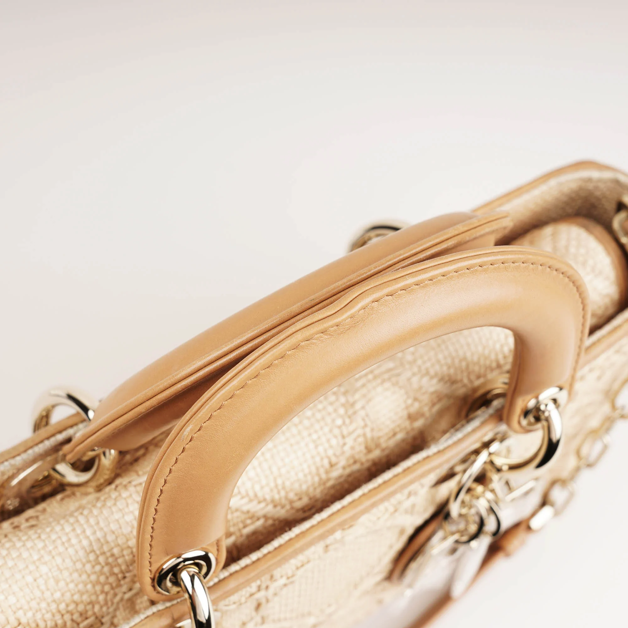 Medium D-Joy Top Handle - Image 8